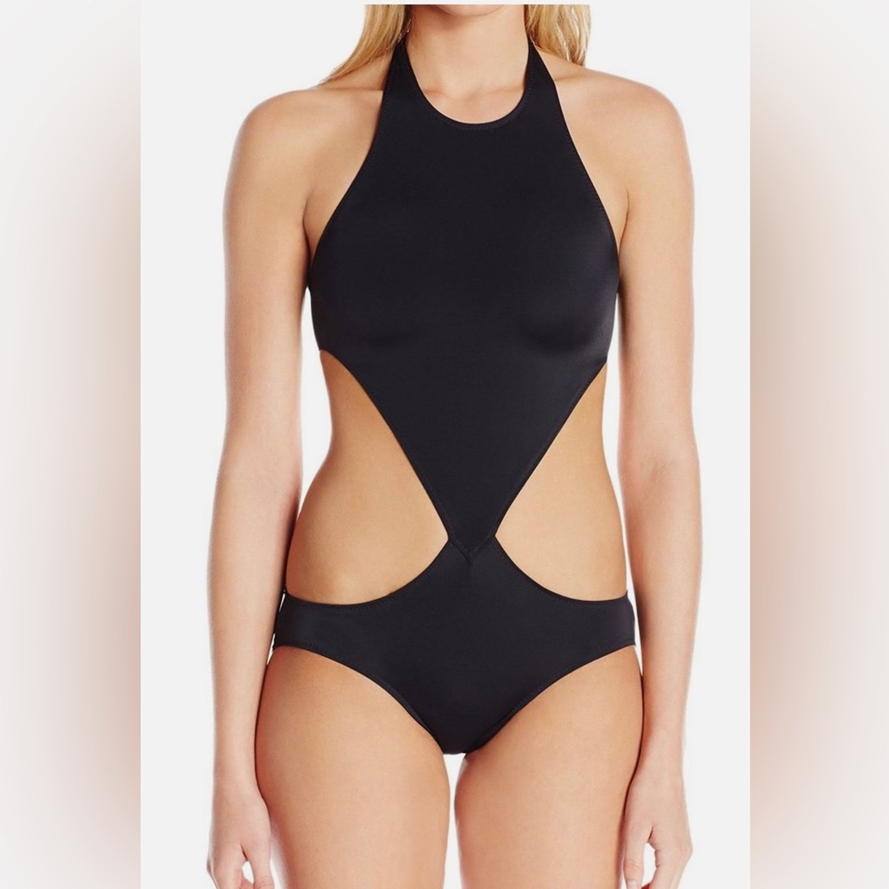 Norma Kamali Chuck One Piece